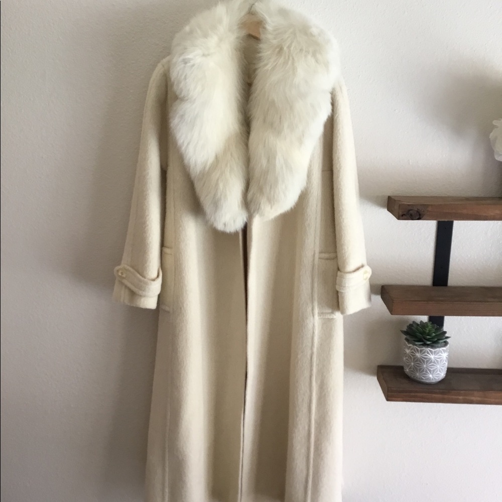 Tailored by Windermere 100% mink collared coat